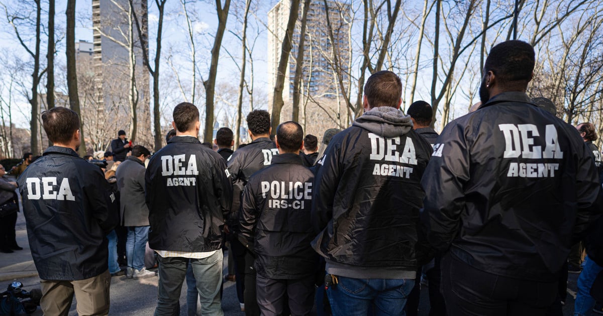 Start 4 DEA Ends Body Camera Program After Trump Executive Order — ProPublica